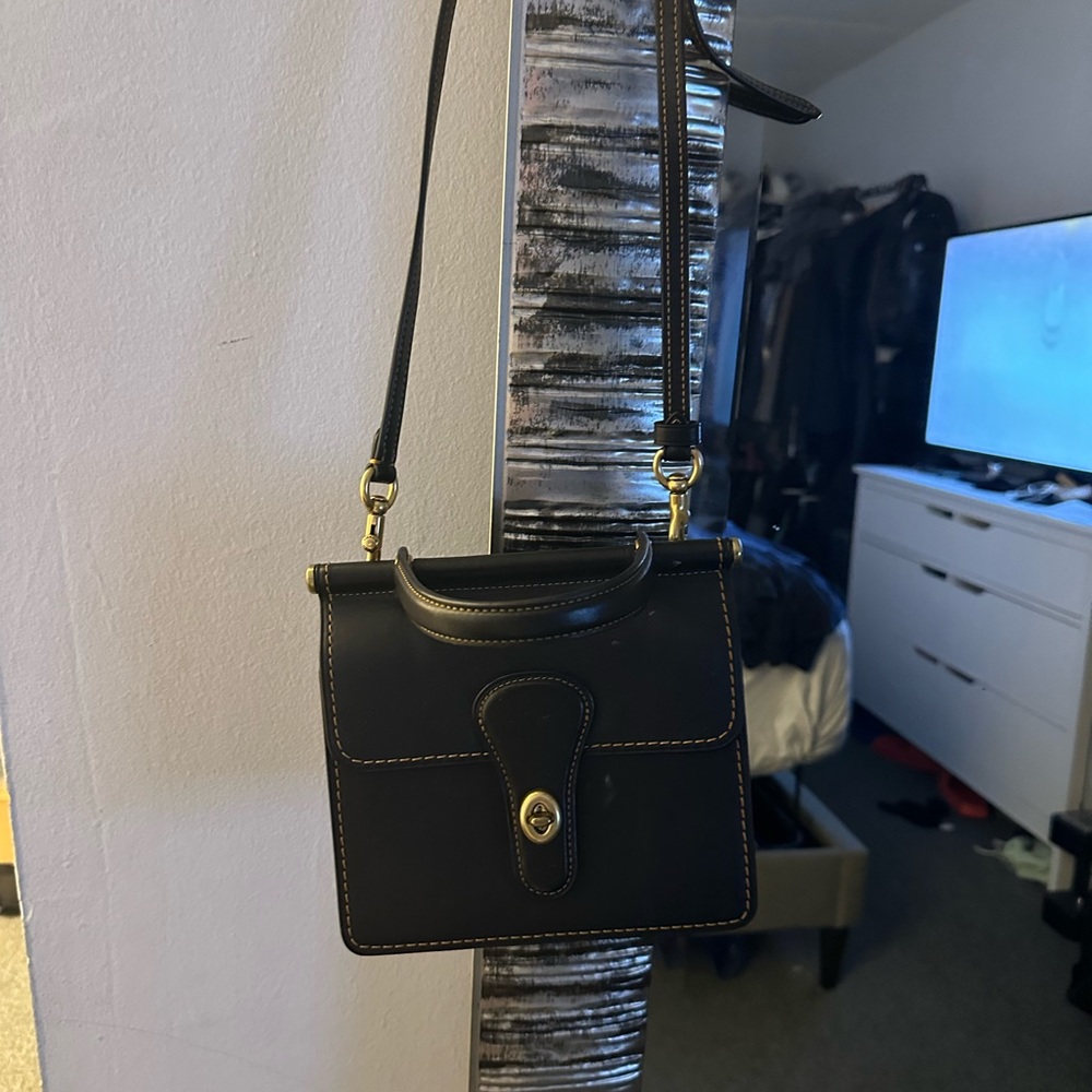 RELISTED- Black top Handel small coach leather bag